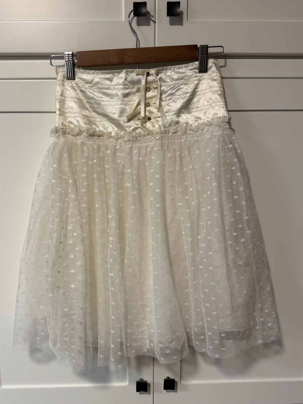 Vintage Girls' Ivory Polka-Dot Tulle Skirt Size medium 7/8